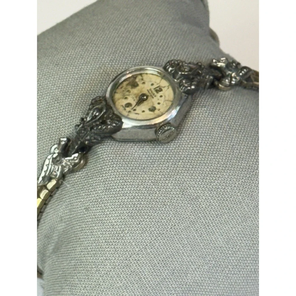 Vintage Gruen Precision 17 Jewel Ladies Wristwatch 10K RGP Bezel Parts Repair